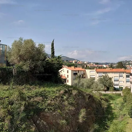 3pa45 - Tres Confortable T2 Avec Terrasses Dans Avec Piscine Et Parking Collioure